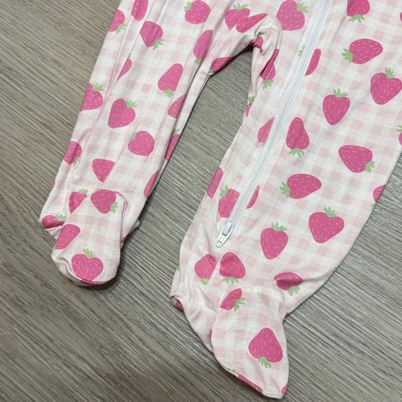 Milkberry Strawberry Onesie - Picture 3 of 6